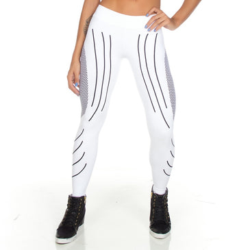 Calça Legging Fitness Compressão FABRICAÇÃO PRÓPRIA - PRONTA ENTREGA EXCELÊNCIA EM QUALIDADE!DESCRIÇÃO DO PROUTO: Calça legging confeccionada com tecido de alta compressão e com cós alto anatômico que vai...