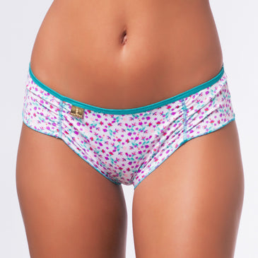 Calcinha Estampada em Poliamida Conforto | Raissa 5234 Calcinha Conforto Estampadinha>Confeccionada em Poliamida>Com franzidinho na parte frontal >Possui lindas estampas>Muito Confortável>Possui forro em algodão Tamanhos Aproximados M veste até o manequim 42G veste até o manequim...
