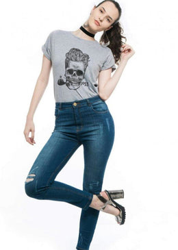 Camiseta Joss Mescla Caveira Charuto T-Shirt Joss Mescla Caveira Charuto Cinza,,Caimento Reto e Gola Careca.-INFORMAÇÕES: Modelo: 9001TShirtMesclaCor: CinzaComposição: 100% AlgodãoLavagem: lavar a mão ou máquina, não alvejar, não secar em tambor,...