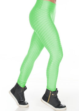 Calça Legging Fitness Cirrê Alto Relevo Verde FABRICAÇÃO PRÓPRIA - PRONTA ENTREGAEXCELÊNCIA EM QUALIDADE!DESRIÇÃO DO PRODUTO:Calça legging em cirrê e alto relevo, confeccionada em poliéster, muito confortável, se ajusta perfeitamente ao corpo.Esta...