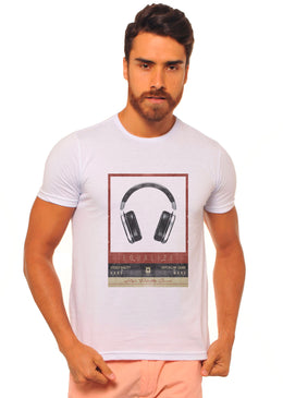 T-Shirt Joss Equalize Camiseta  Estampa Equalize, com Caimento Reto e Gola Careca.-INFORMAÇÕES: Composição: 100% AlgodãoLavagem: lavar a mão ou máquina, não alvejar, não secar em tambor, não usar secadora,...