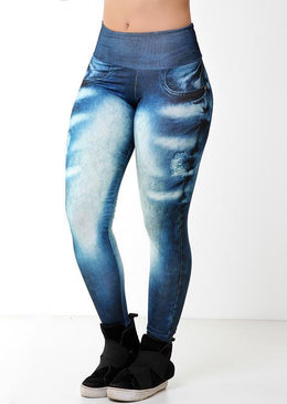 Calça Legging Fitness Fake Jeans Azul Escuro CALÇA LEGGING FITNESS FAKE JEANS Sempre com estampas exclusivas e na moda, para te deixar mais bonita.Perfeita para aquela atividade física. Muito elegante e confortável ou um...