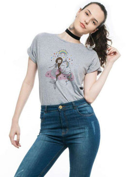 T-Shirt Arimlap Mescla Take Me To The Sky T-Shirt Arimlap Mescla Take Me To The Sky Cinza,Caimento Reto e Gola Careca.-INFORMAÇÕES: Modelo: 9029TShirtMesclaCor: CinzaComposição: 100% AlgodãoLavagem: lavar a mão ou máquina, não alvejar, não...