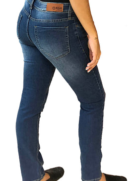 Calça Jeans Feminina Slim Azul Escuro As calças femininas KSA da árvore unem conforto e estilo, sendo leves e frescas para usar em qualquer ocasião.Composição: 99% Algodão e 1% Elastano. Fecho...