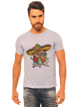 T-Shirt Day Of Dead Camiseta  Estampa Day Of Dead, com Caimento Reto e Gola Careca.-INFORMAÇÕES: Composição: 100% AlgodãoLavagem: lavar a mão ou máquina, não alvejar, não secar em tambor, não...