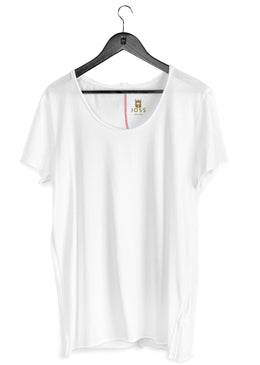 CAMISETA MASCULINA BASICA JOSS CORTE A FIO - BRANCA Camiseta Masculina Corte à Fio Jay Jay com caimento reto estampa em silk, máxima qualidade e conforto para o seu dia a dia. Composição: 100%...