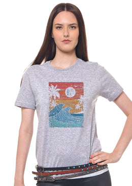 Camiseta Cinza Mescla Estampada Feminina Joss - Wave CAMISETA CINZA MESCLA ESTAMPADA FEMININA JOSS , caimento reto e solto.- INFORMAÇÕES: Modelo: 4308 - Cor: CINZA-MESCLA - Composição: 100 % Algodão Lavagem: lavar a...