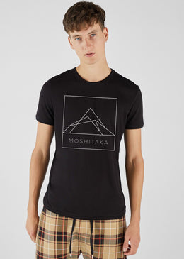 CAMISETA MASCULINA BASICA ESTAMPADA JAY JAY - MOSHITAKA Camiseta Masculina Básica Jay Jay com caimento reto estampa em silk, máxima qualidade e conforto para o seu dia a dia. Composição: 100% Algodão Tipo...