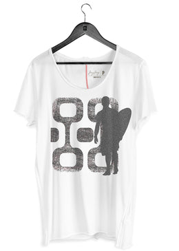 CAMISETA MASCULINA CORTE A FIO ESTAMPADA JAY JAY - CIDADE MARAVILHOSA Camiseta Masculina Corte à Fio Jay Jay com caimento reto estampa em silk, máxima qualidade e conforto para o seu dia a dia. Composição: 100%...