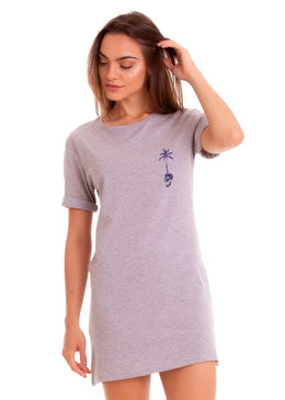 VESTIDO T-DRESS FEMININO ESTAMPADO JOSS - ISLAND SKULL Vestido Feminino Básico com caimento reto, máxima qualidade e conforto para o seu dia a dia. Gola: Redonda Tipo de Produto: Vestido Modelagem: Reta Manga:...