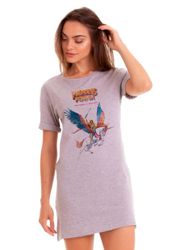 VESTIDO T-DRESS FEMININO ESTAMPADO JOSS - SHE-RA Vestido Feminino Básico com caimento reto, máxima qualidade e conforto para o seu dia a dia. Gola: Redonda Tipo de Produto: Vestido Modelagem: Reta Manga:...