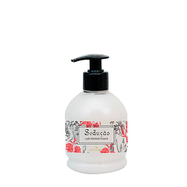 Hidratantes Deo Colônias Sofisticatto Fórmulas consistentes com as mesmas fragrâncias das deo colônias Sofisticatto. Protegem e nutrem sua pele, deixando-a macia e agradavelmente perfumada. Formulada com ativos que... 