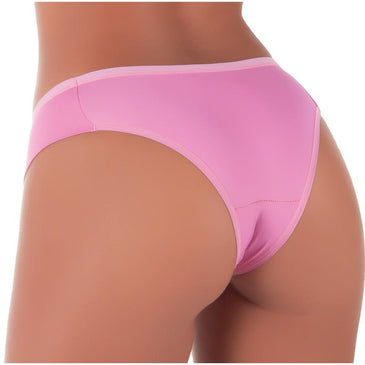 Kit com 10 Calcinhas de Microfibra Poliamida com modelagem básica e confortável, sem detalhes.Confeccionada em microfibra de qualidade superior (poliamida) possui a lateral de tipo... 