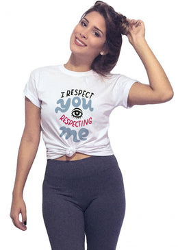 T-Shirt Feminina Respect  com Caimento Reto e Gola Careca.-INFORMAÇÕES: Modelo: 1507TshirtFemBrancCor: BrancoComposição: 100% AlgodãoLavagem: lavar a mão ou máquina, não alvejar, não secar em tambor, não... 