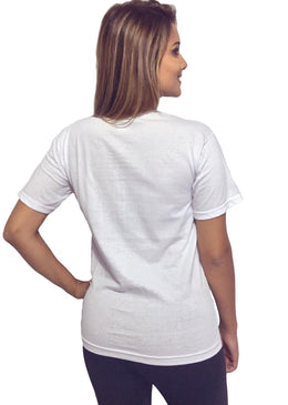 T-Shirt Feminina Respect  com Caimento Reto e Gola Careca.-INFORMAÇÕES: Modelo: 1507TshirtFemBrancCor: BrancoComposição: 100% AlgodãoLavagem: lavar a mão ou máquina, não alvejar, não secar em tambor, não... 