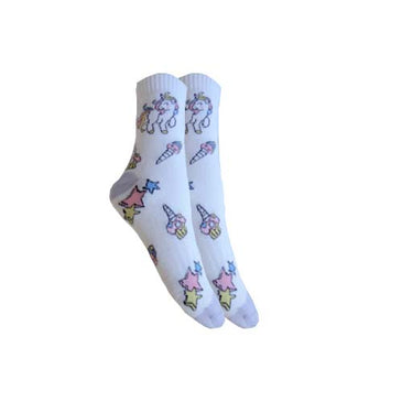 A Meia Infantil Keny veste os pés das crianças com carinho.63% Algodão, 31% Poliamida, 2 % Elastodieno, 2% Elastano, 2 % Outras Fibras, Menina.Tamanho G... 