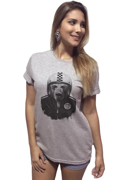 T-Shirt Feminina Estampa Lobo,com Caimento Reto e Gola Careca.-INFORMAÇÕES: Modelo: 4093TShirtFemCinzaComposição: 100% AlgodãoLavagem: lavar a mão ou máquina, não alvejar, não secar em tambor, não usar... 