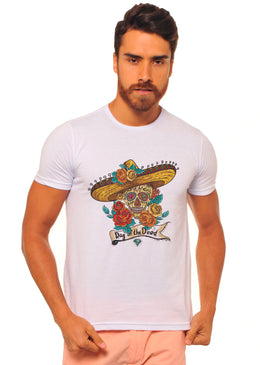Camiseta  Estampa Day Of Dead, com Caimento Reto e Gola Careca.-INFORMAÇÕES: Composição: 100% AlgodãoLavagem: lavar a mão ou máquina, não alvejar, não secar em tambor, não... 
