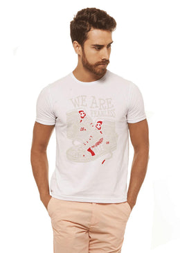 Camiseta Branca Estampada Masculina Joss - We Are (Estampa Branca) , caimento reto e solto.- INFORMAÇÕES: Modelo: 4308 - Cor: BRANCA - Composição: 100 %... 