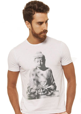 Camiseta Masculina Básica Jay Jay com caimento reto estampa em silk, máxima qualidade e conforto para o seu dia a dia. Composição: 100% Algodão Tipo... 