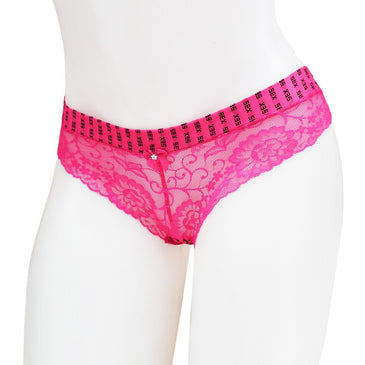 Calcinha IsisCalcinha confeccionada em renda e romantic Sexy detalhe aplicação de laço no entremeio. forro em algodão, acabamento e costura no tom.Quem gosta de conforto... 