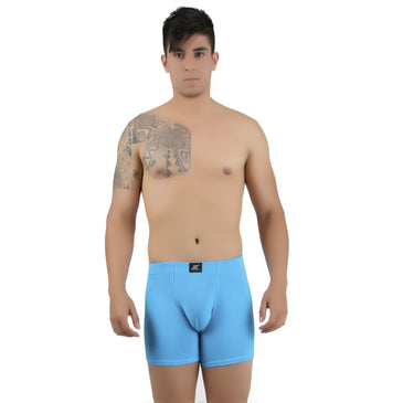 *Cueca Box Confortável*Confeccionada em algodão (Cotton)*Com elástico na cintura*Sem estampas, cores lisas*Marca: TOTTERModelo veste tamanho M e cor Azul claro e Vermelho    tamanhos P... 