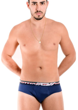  A malha e a suedine (100% algodão) são tecidos confortáveis e que absorvem o suor, evitando assaduras.Cueca com elástico de 30mm, costura na frente adicionando... 