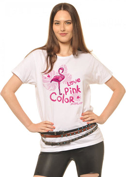 T-Shirt Feminina Love Pink com Caimento Reto e Gola Careca.-INFORMAÇÕES: Modelo: 6410TshirtFemBrancCor: BrancoComposição: 100% AlgodãoLavagem: lavar a mão ou máquina, não alvejar, não secar em tambor,... 