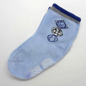 ------ *Kit com 3 pares de meias Infantis Masculinas com desenhos sortidos----- *Possuem material antiderrapante na sola -----**** P veste de 2 a 4 anos... 