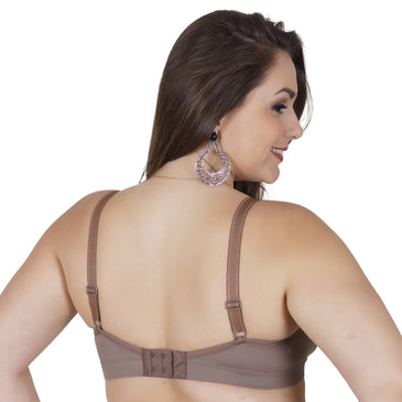 FABRICAÇÃO PRÓPRIA - PRONTA ENTREGA EXCELÊNCIA EM QUALIDADE!DESCRIÇÃO DO PRODUTO: Soutien plus size com bojo confeccionado em microfibra de poliamida lisa com detalhe drapeado no bojo... 