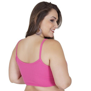 DESCRIÇÃO DO PRODUTO:Top com strappy confeccionado em poliamida e elastano. Lindo Top com Tiras Strappy com recortes e tirar cruzadas no busto, uma tendência que veio para ficar. A microfibra... 